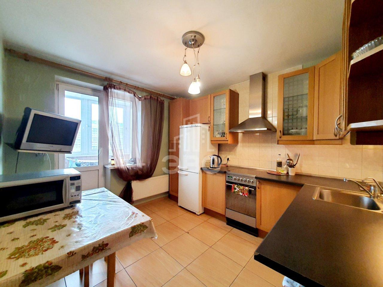 однокомнатная квартира в Санкт-Петербурге по адресу: Комендантский проспект, 17, к 1, литера А