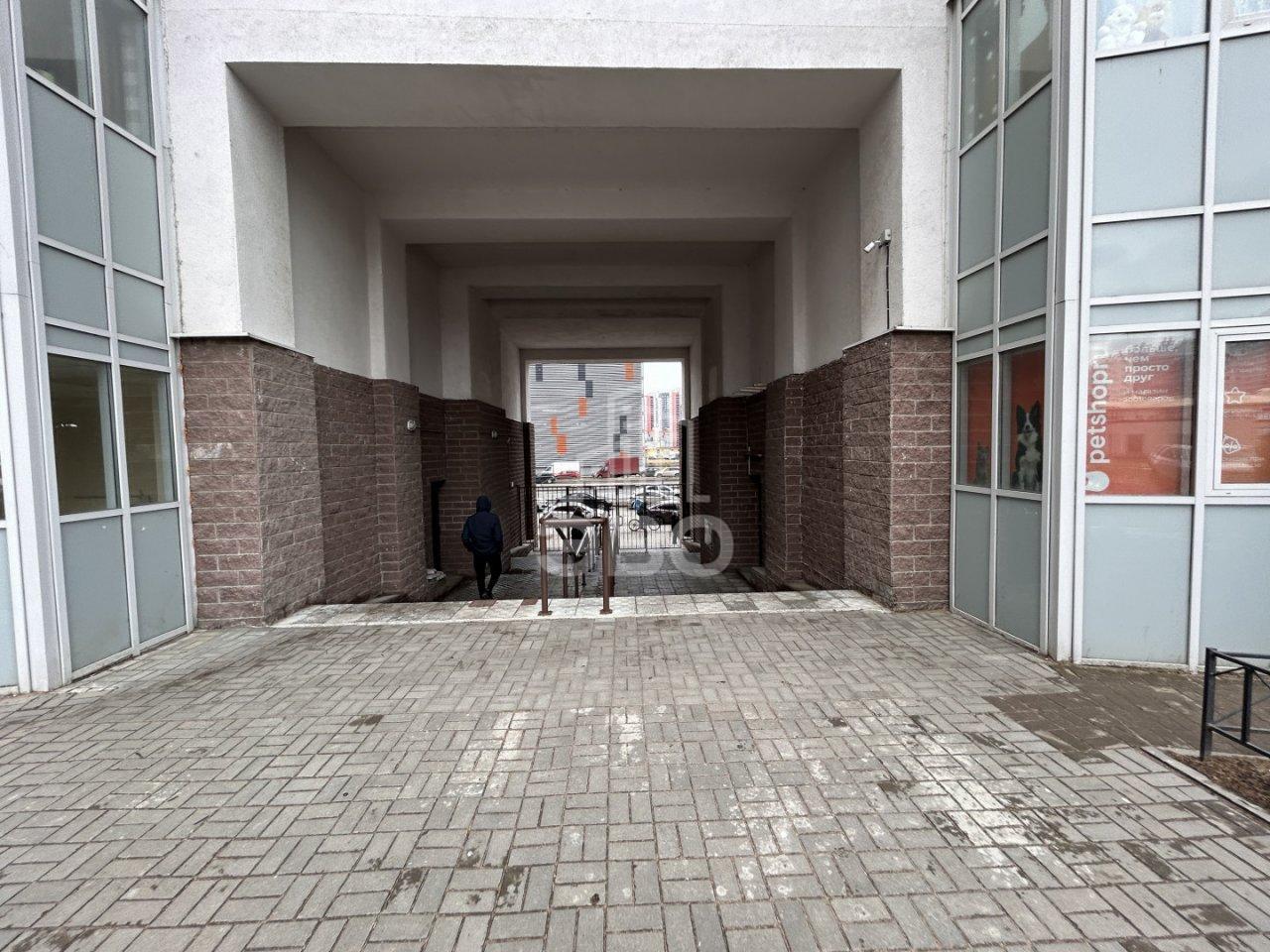 однокомнатная квартира в Санкт-Петербурге по адресу: Героев проспект, 18