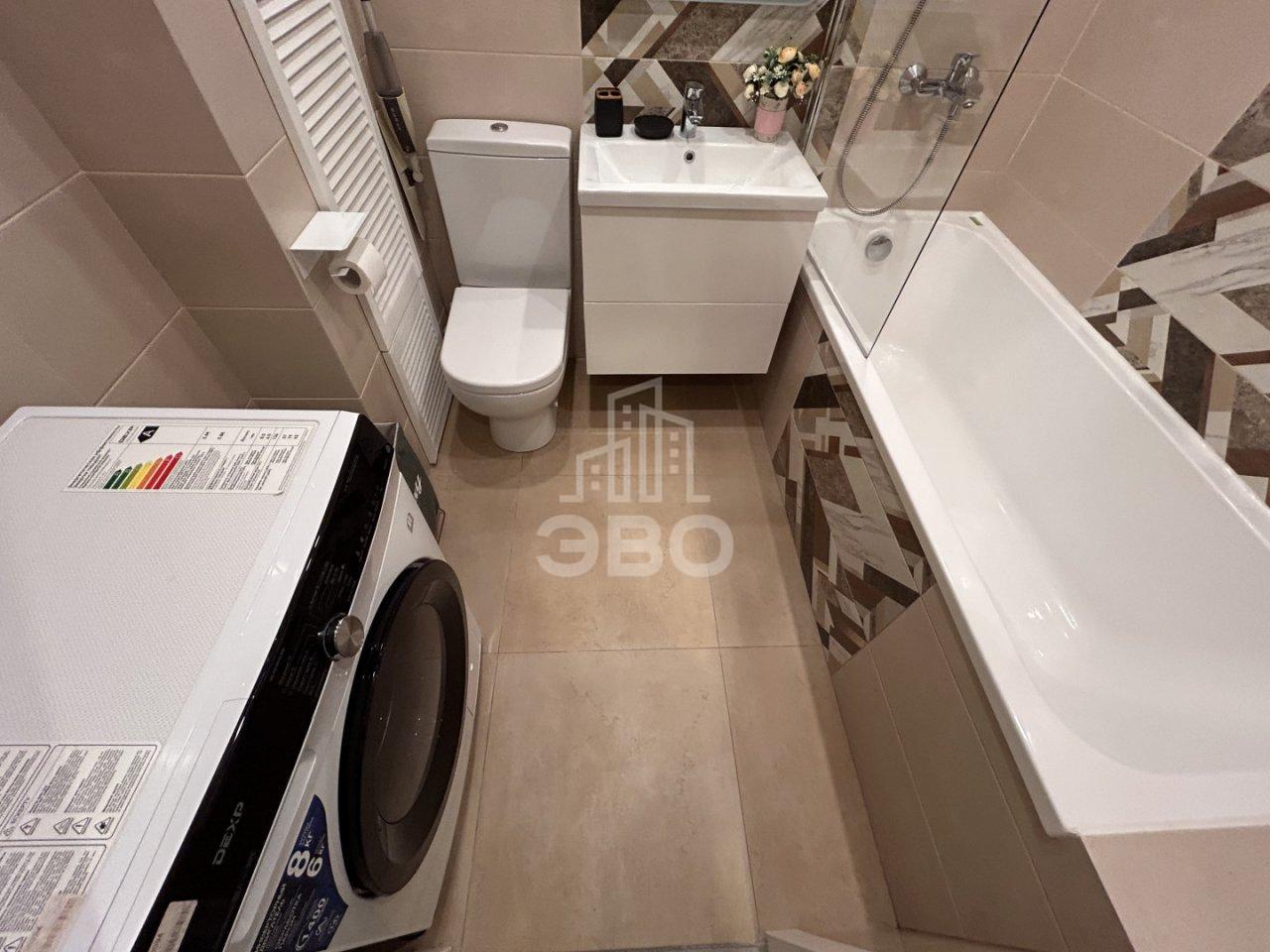 однокомнатная квартира в Санкт-Петербурге по адресу: Героев проспект, 18