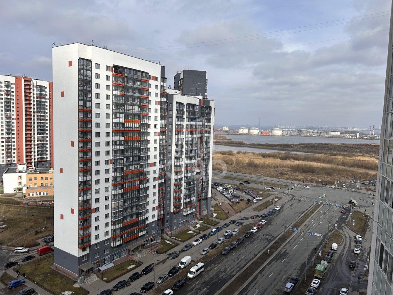 однокомнатная квартира в Санкт-Петербурге по адресу: Героев проспект, 18