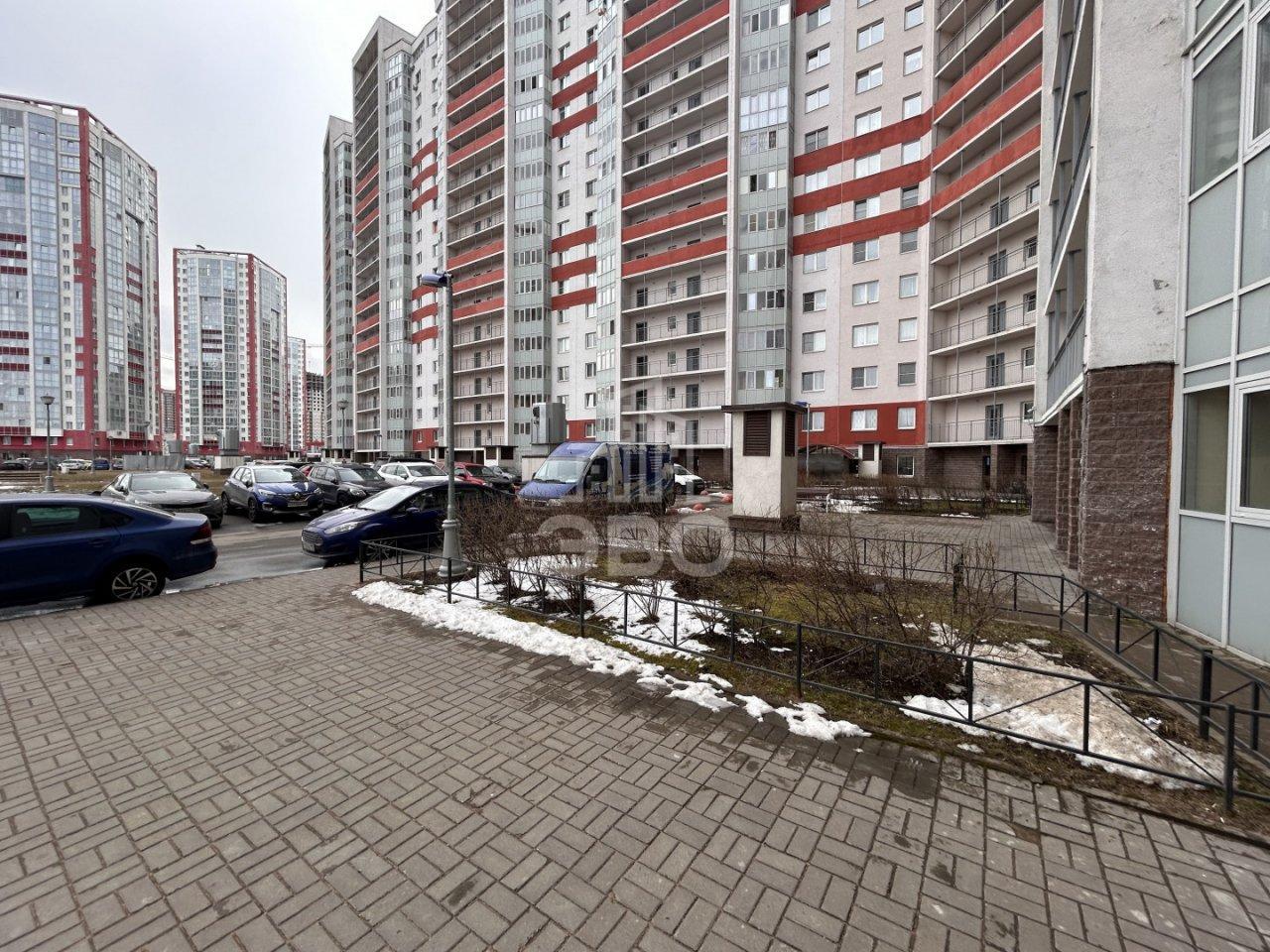 однокомнатная квартира в Санкт-Петербурге по адресу: Героев проспект, 18