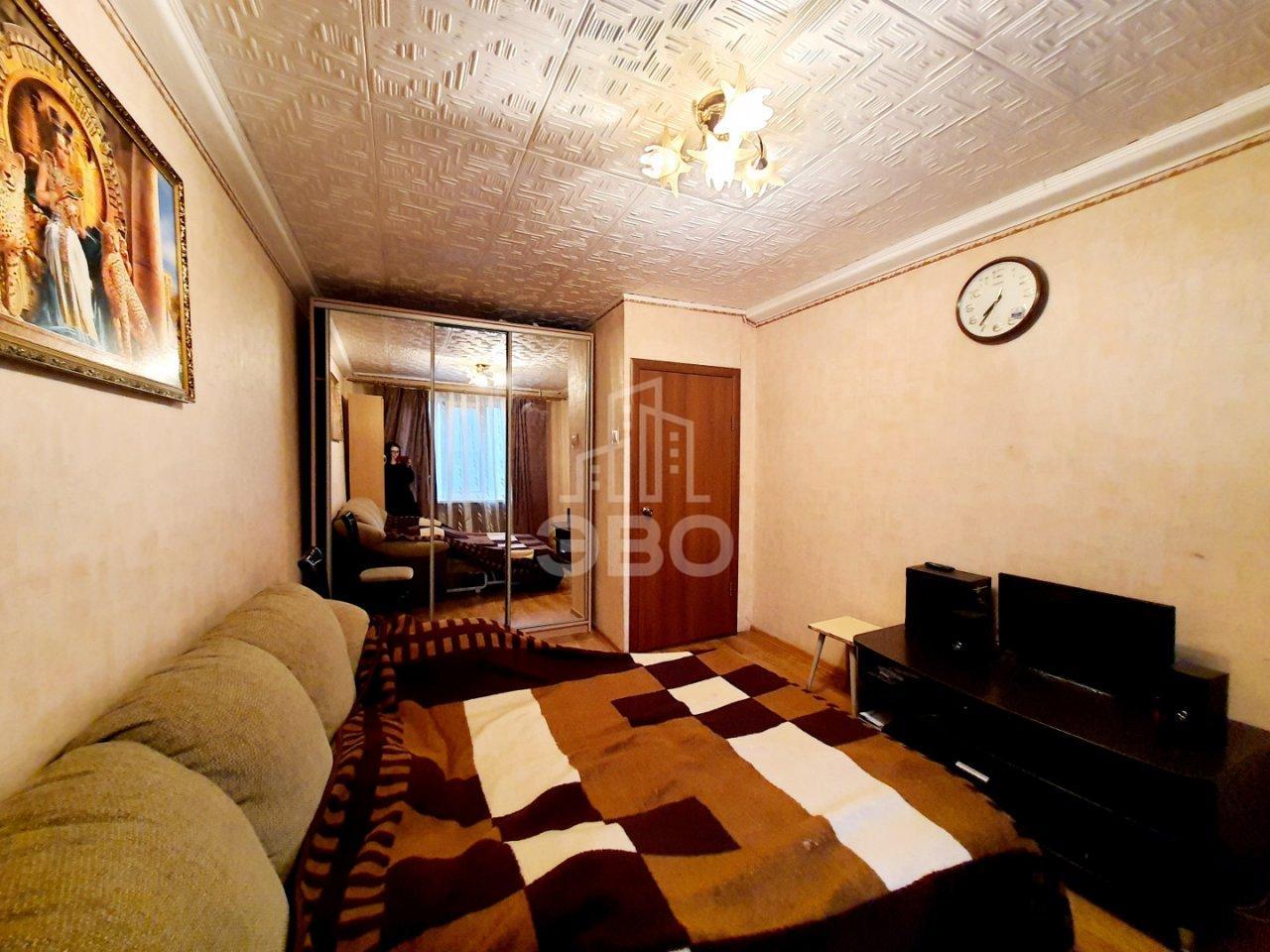 двухкомнатная квартира в Санкт-Петербурге по адресу: Большевиков проспект, 73, к 1