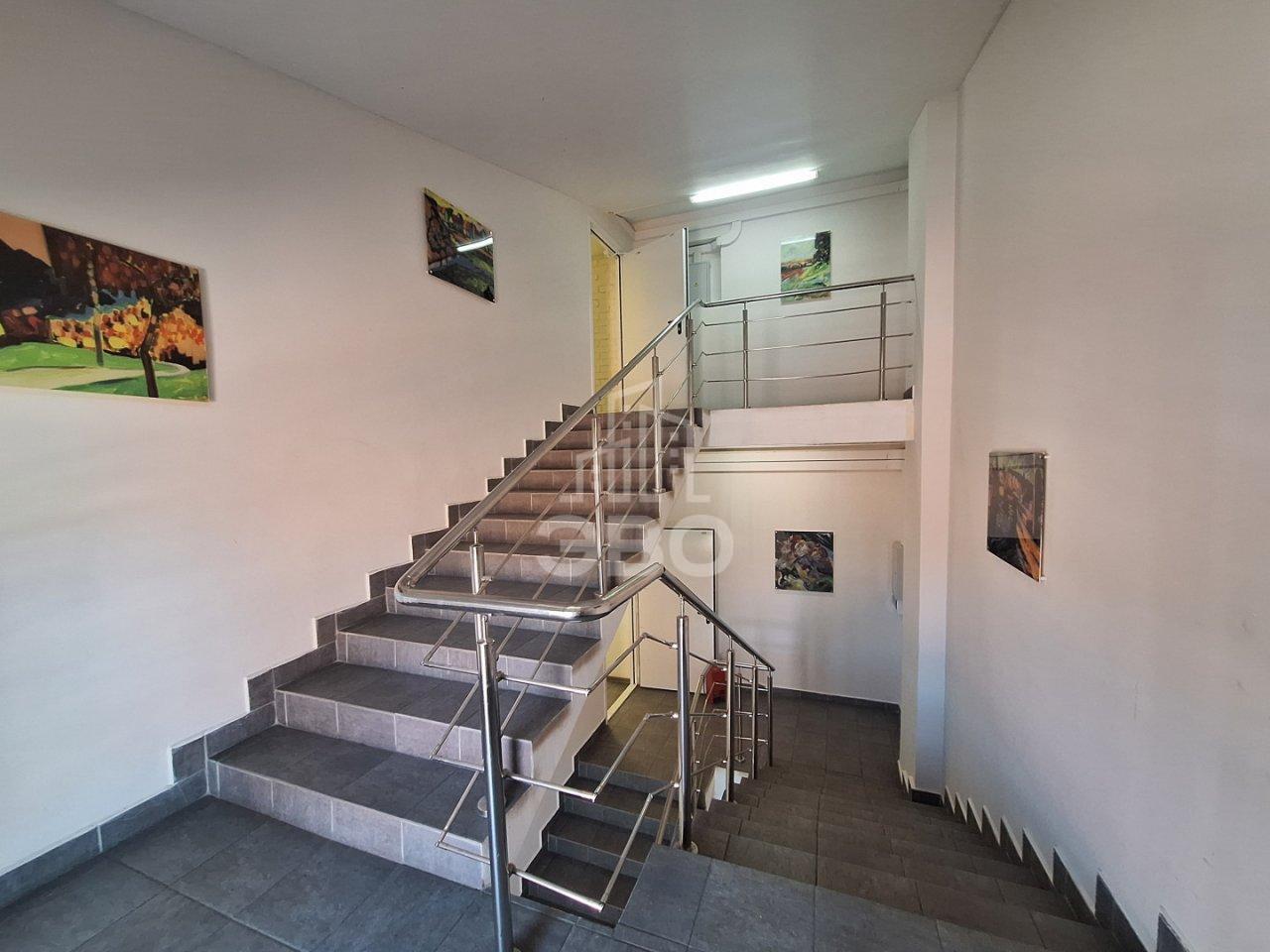 коммерция в Санкт-Петербурге по адресу: Лиговский проспект, 50, литера Д