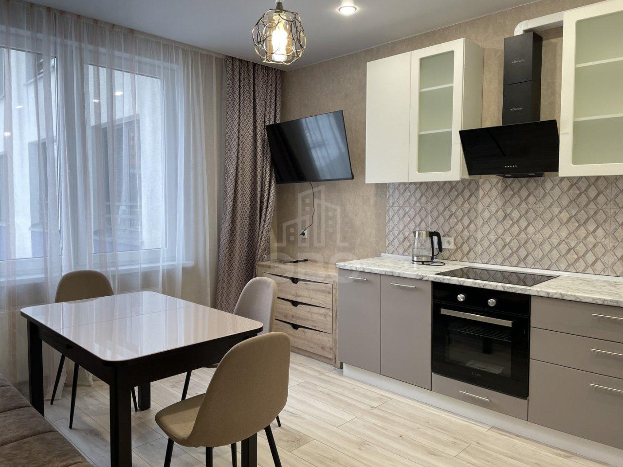 двухкомнатная квартира в Санкт-Петербурге по адресу: Измайловский б-р., 11, строение 1