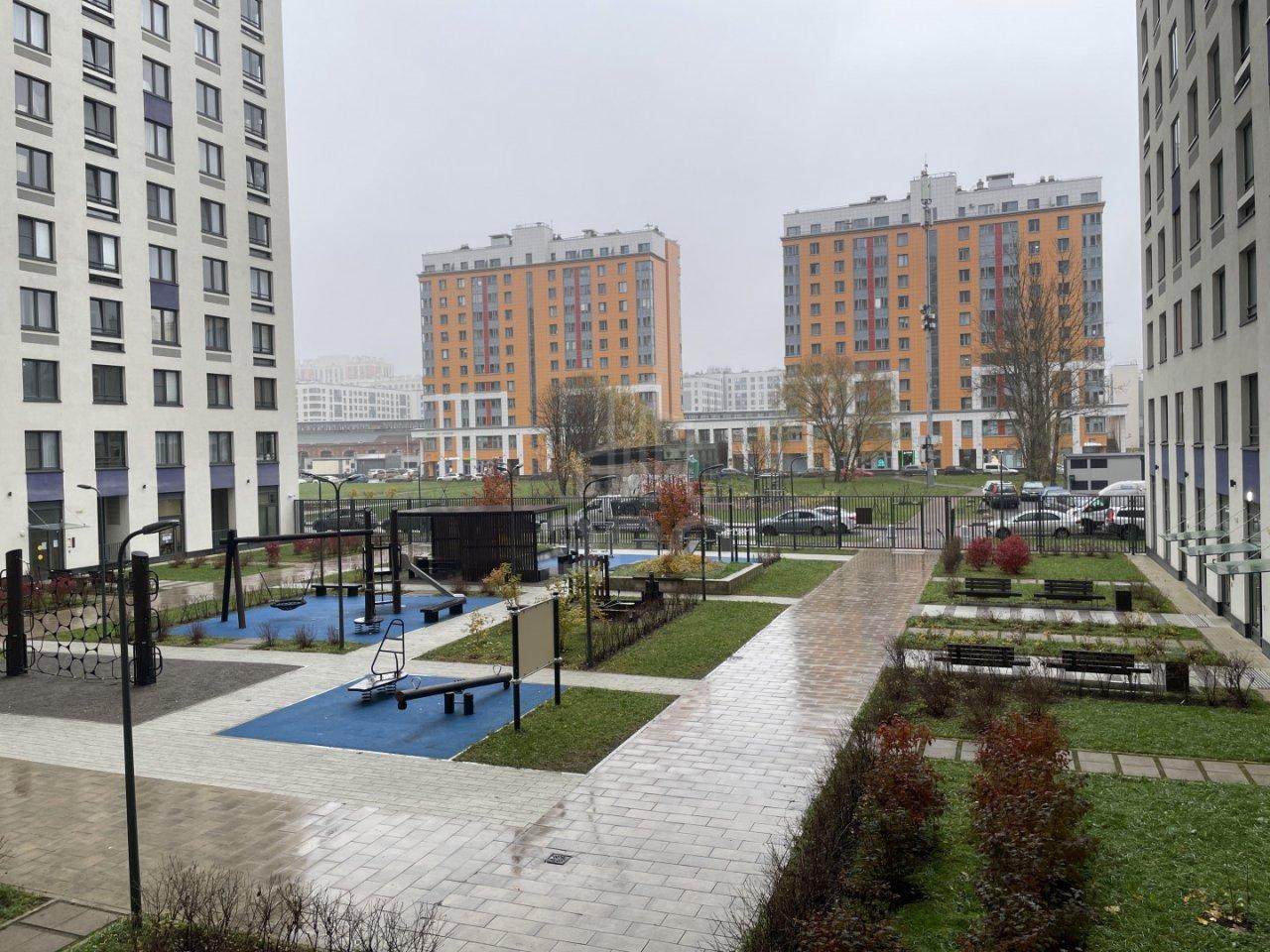 двухкомнатная квартира в Санкт-Петербурге по адресу: Измайловский б-р., 11, строение 1