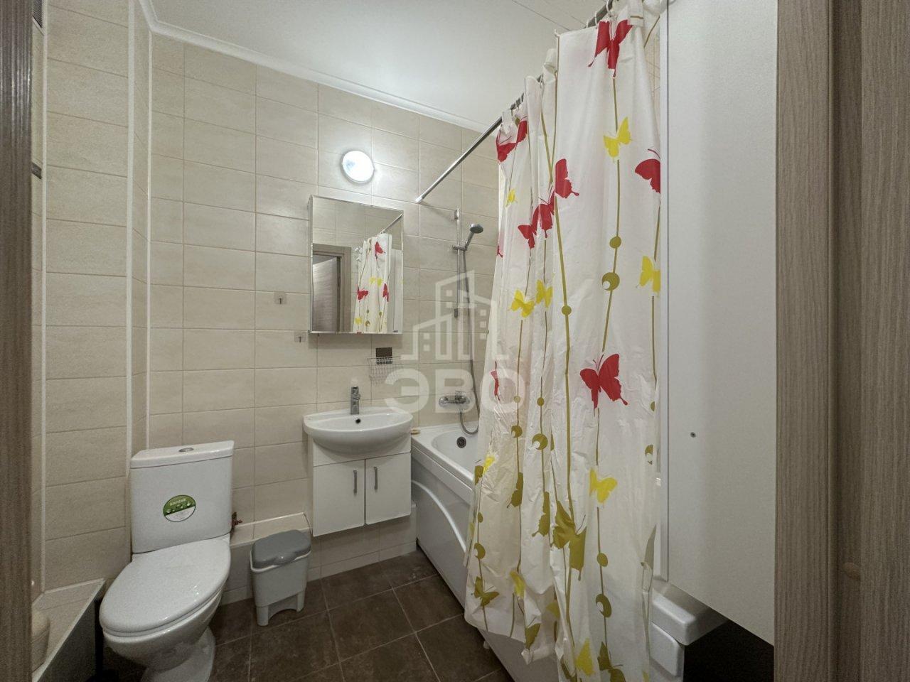 однокомнатная квартира в Санкт-Петербурге по адресу: Лидии Зверевой ул., 3, к 1, строение 1