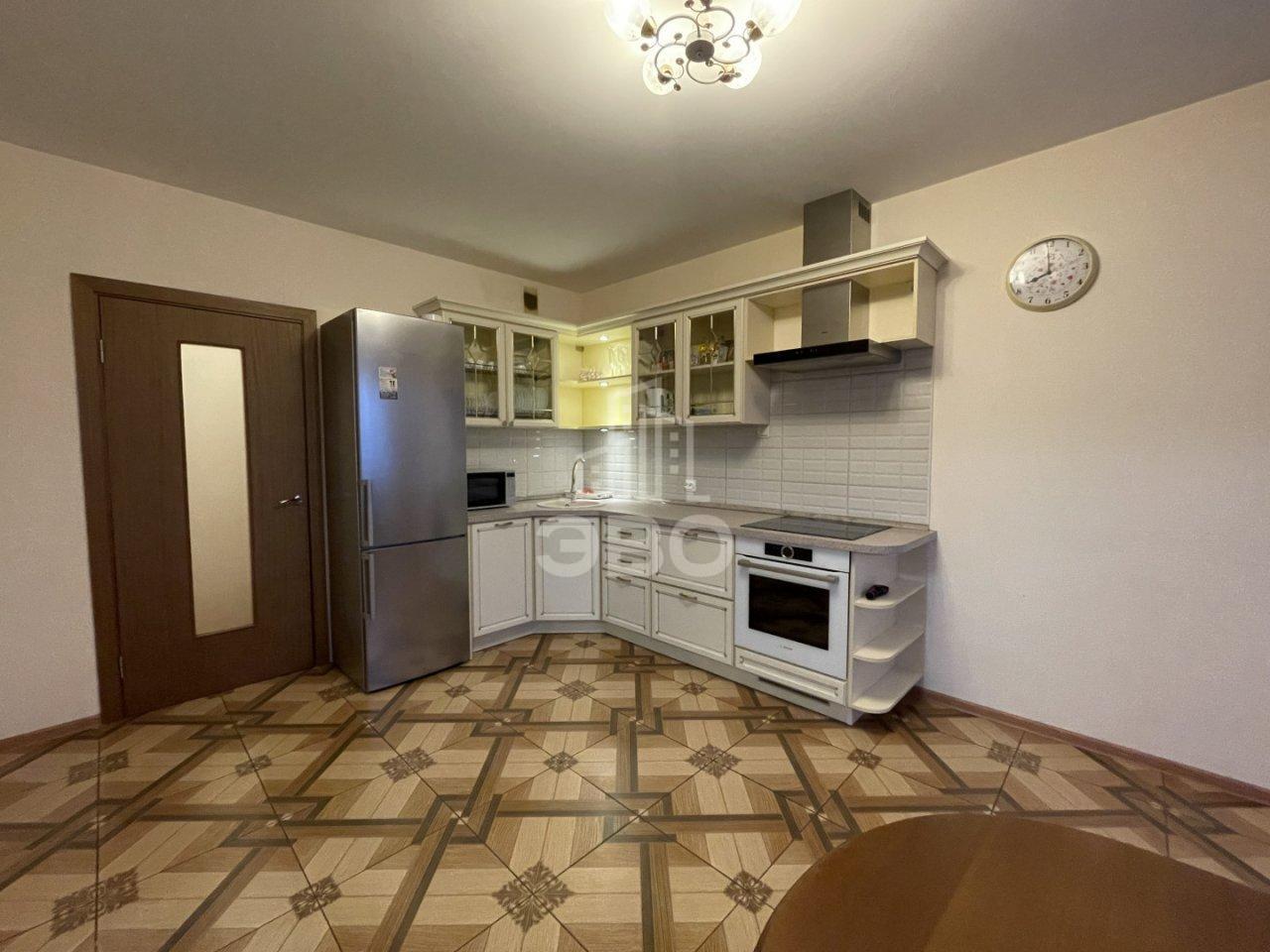 трехкомнатная квартира в Санкт-Петербурге по адресу: Дунайский проспект, 14, к 1, литера А