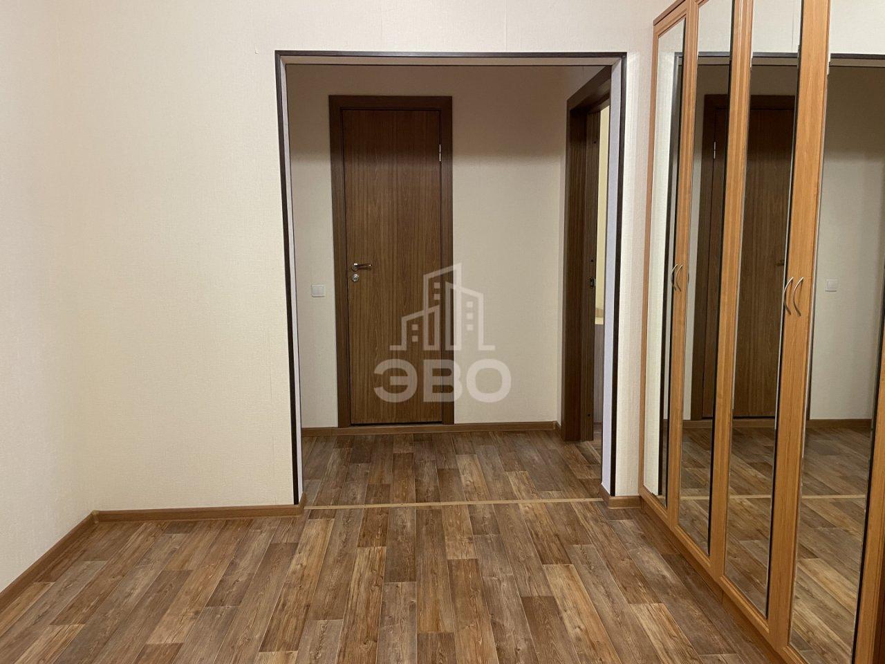 трехкомнатная квартира в Санкт-Петербурге по адресу: Дунайский проспект, 14, к 1, литера А