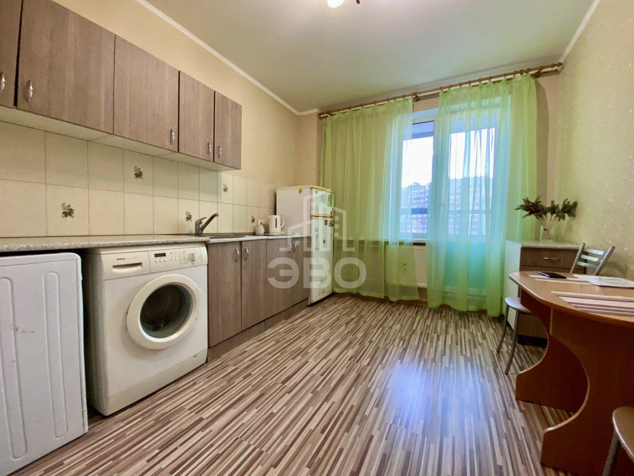 однокомнатная квартира в Санкт-Петербурге по адресу: Авиаторов Балтики проспект, 5, к 1