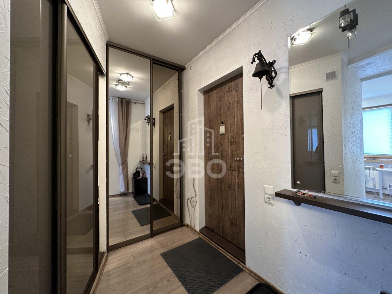 однокомнатная квартира в Санкт-Петербурге по адресу: Серебристый б-р., 15