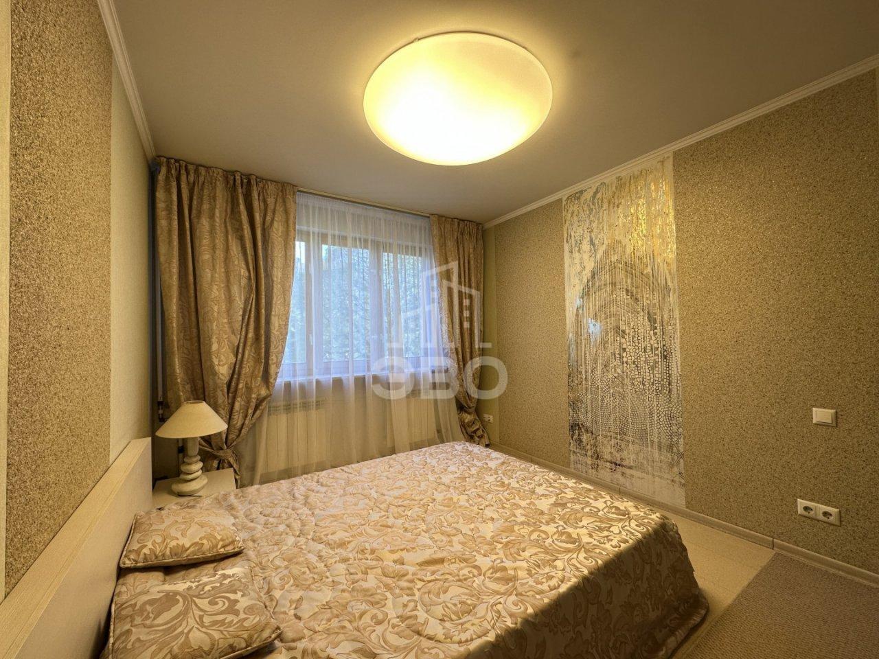 однокомнатная квартира в Санкт-Петербурге по адресу: Серебристый б-р., 15