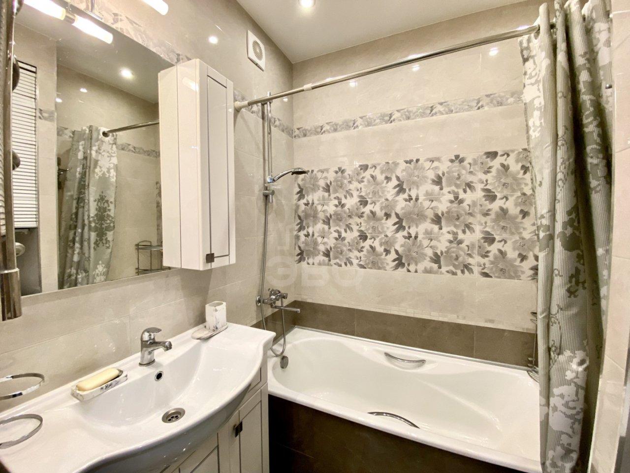 однокомнатная квартира в Санкт-Петербурге по адресу: Кременчугская ул., 13, к 1