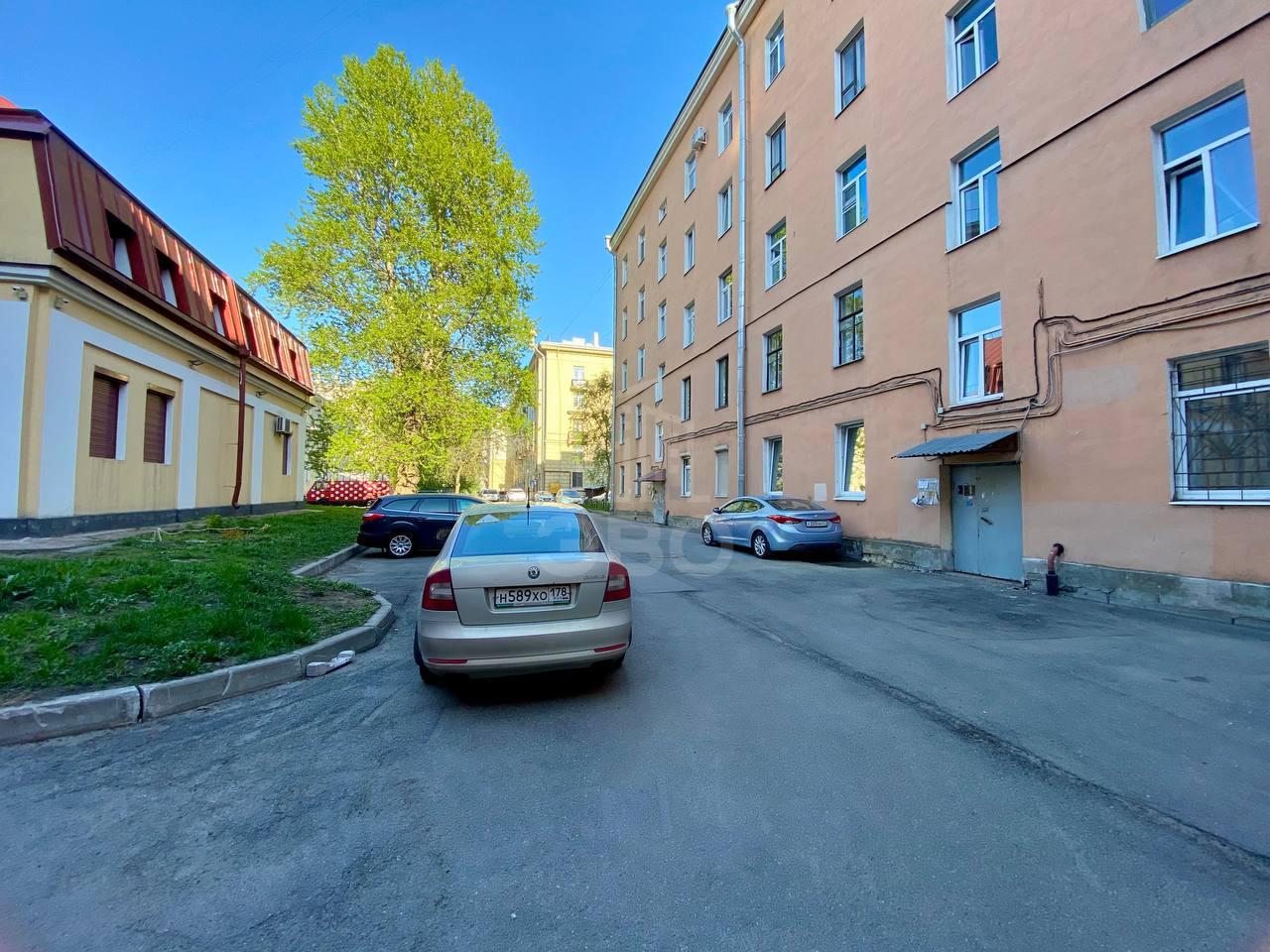 комната в Санкт-Петербурге по адресу: Большеохтинский проспект, 5/10, к 1