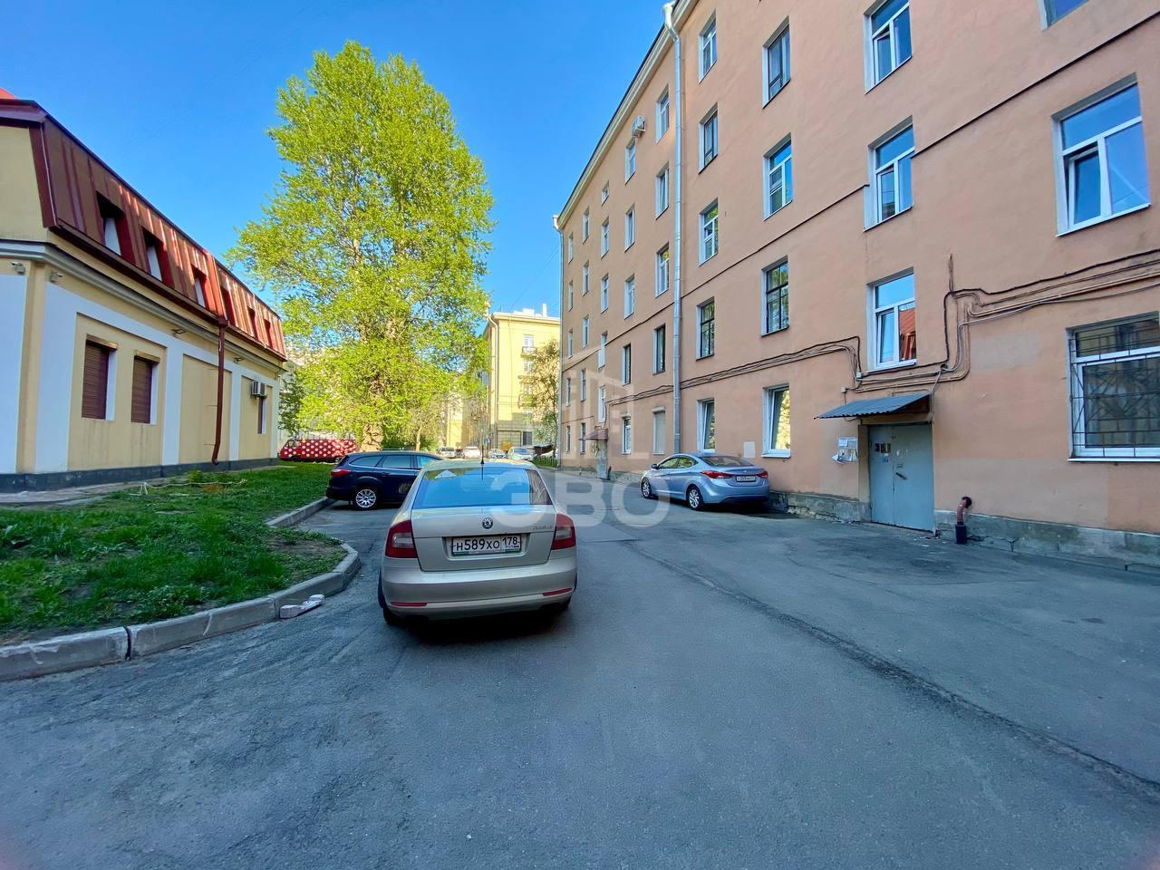 комната в Санкт-Петербурге по адресу: Большеохтинский проспект, 5/10, к 1