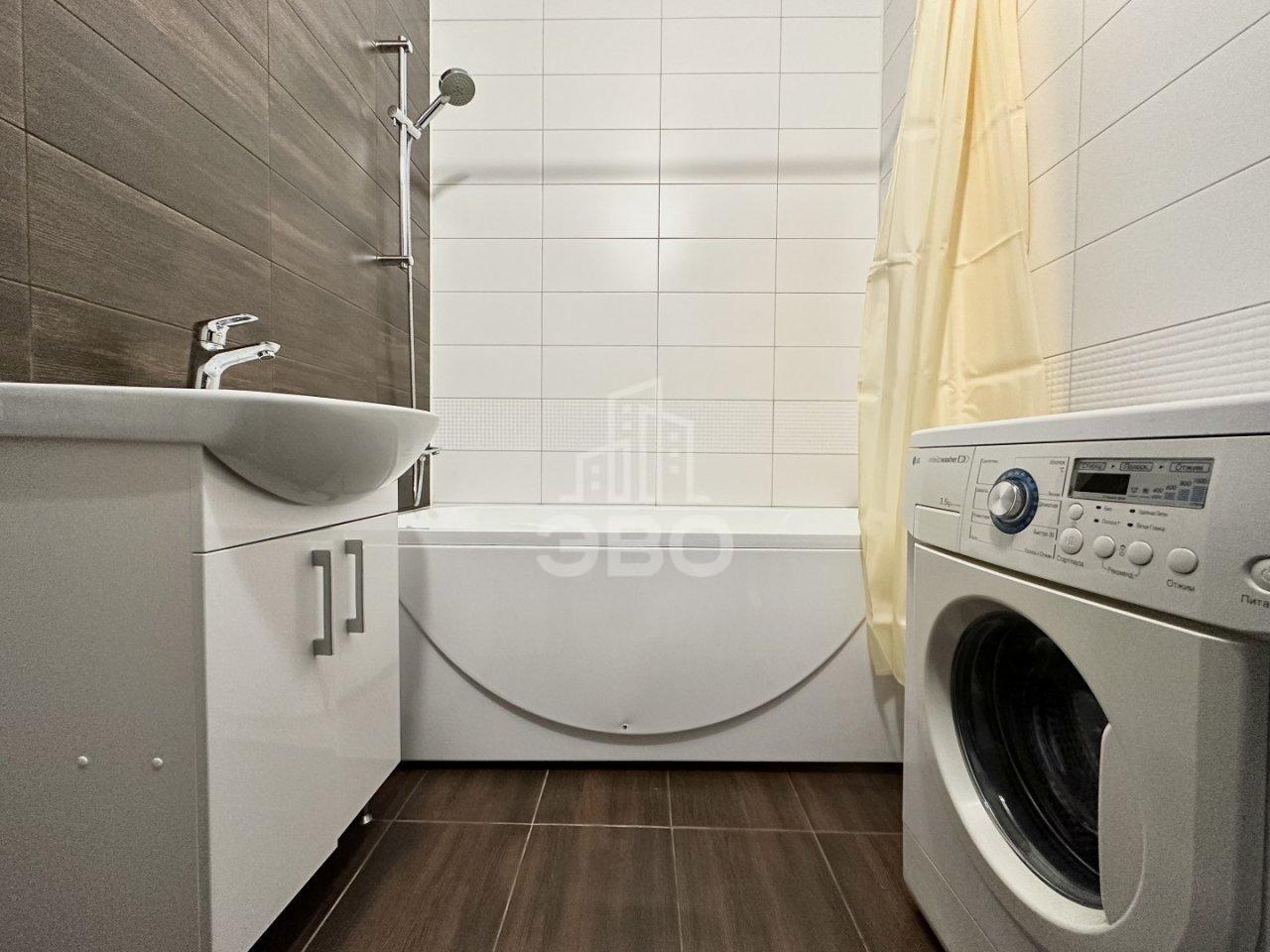 однокомнатная квартира в Санкт-Петербурге по адресу: Авиаконструкторов проспект, 67, к 1