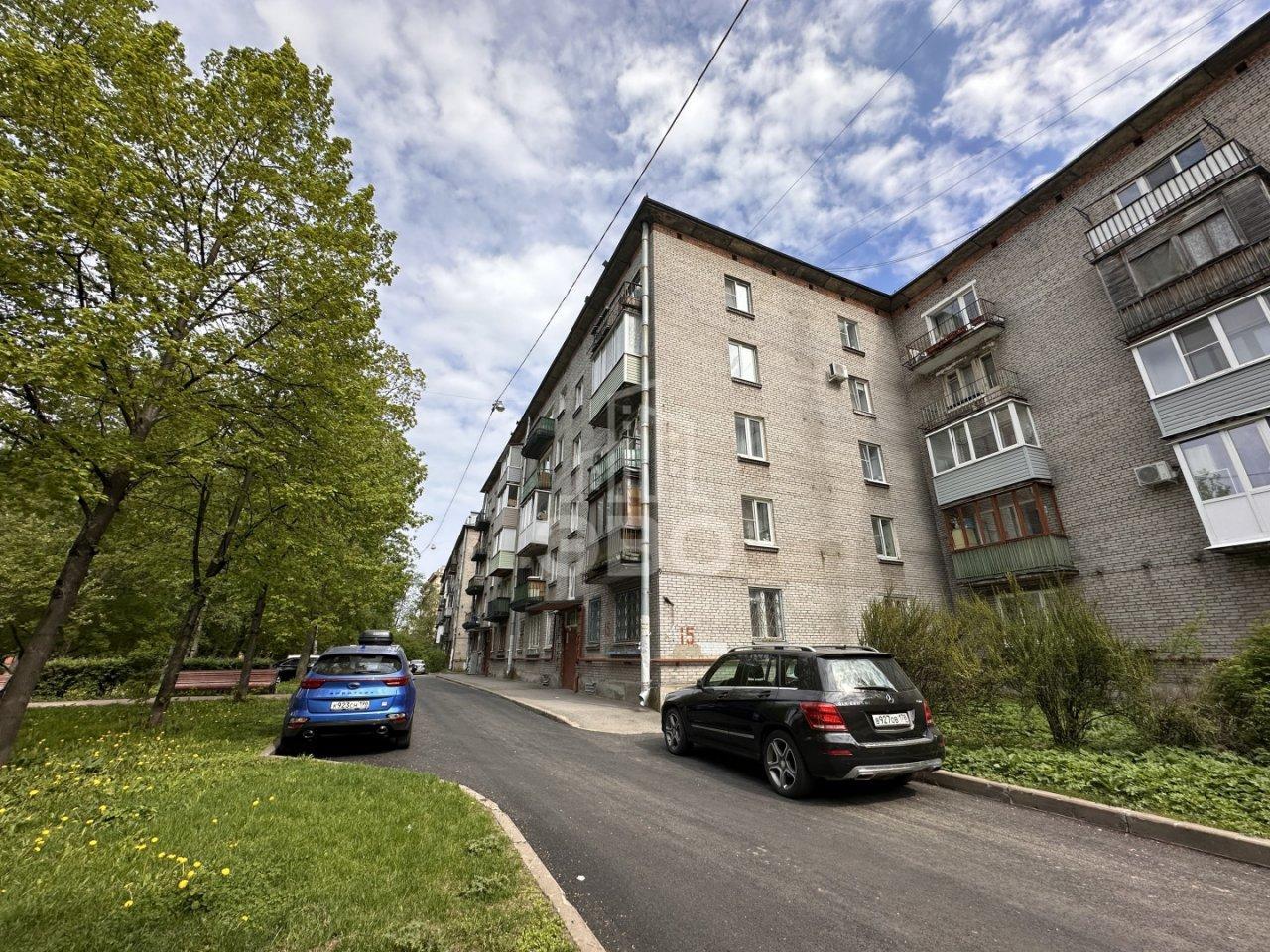 однокомнатная квартира в Санкт-Петербурге по адресу: Ивана Черных ул., 15, к б