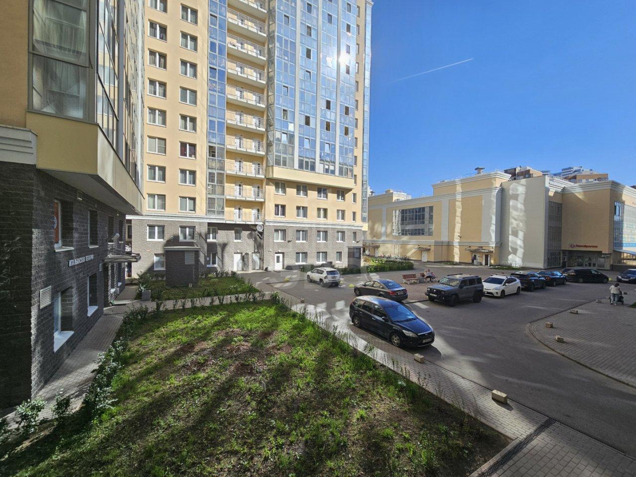 однокомнатная квартира в Санкт-Петербурге по адресу: Оптиков ул., 37