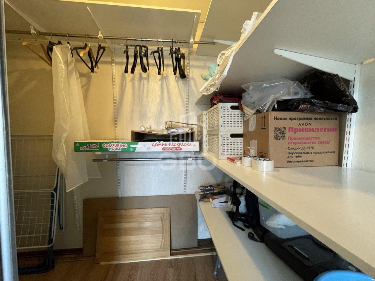 трехкомнатная квартира в Санкт-Петербурге по адресу: Ярослава Гашека ул., 2