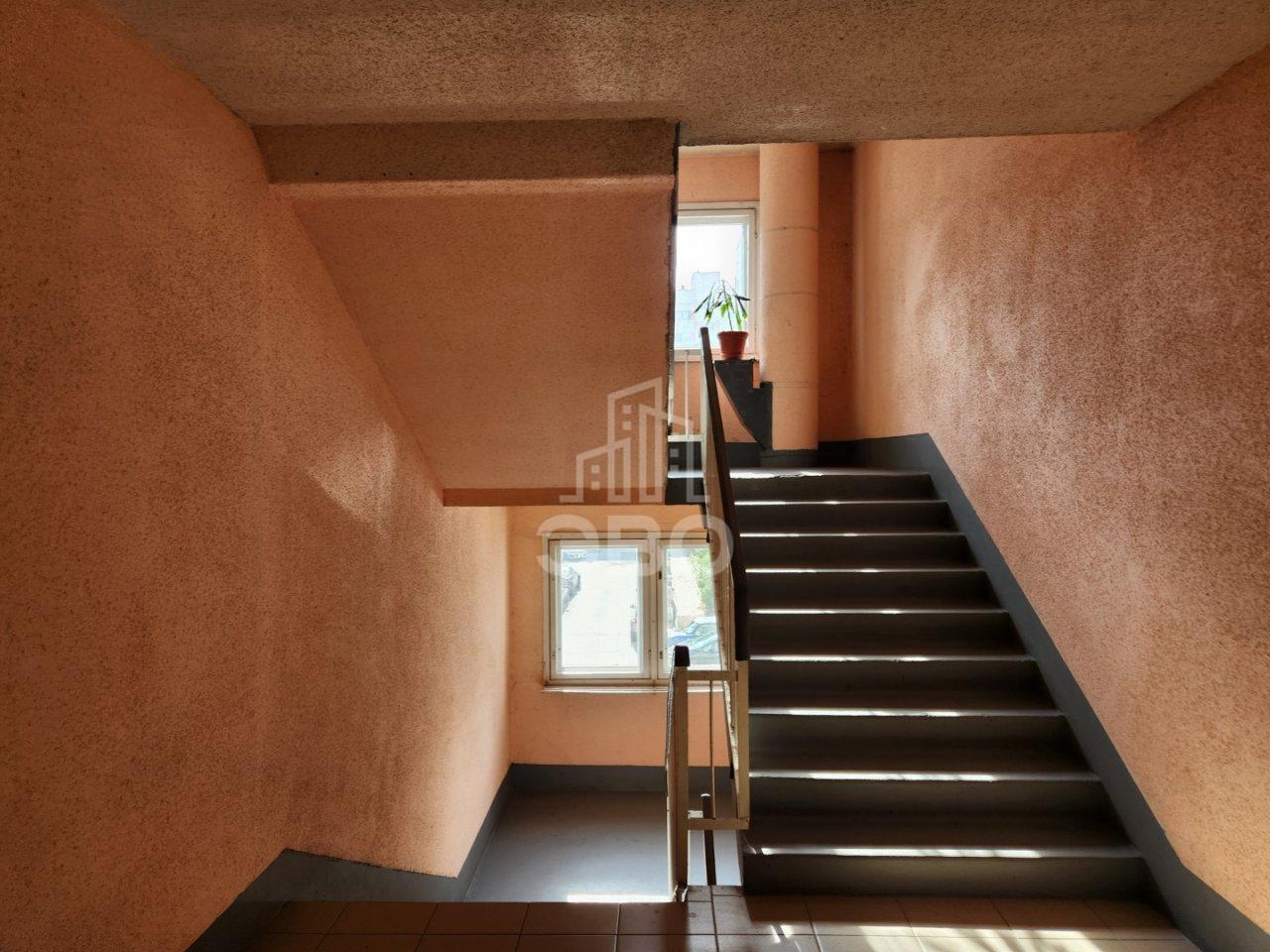 двухкомнатная квартира в Санкт-Петербурге по адресу: Генерала Симоняка ул., 4, к 5