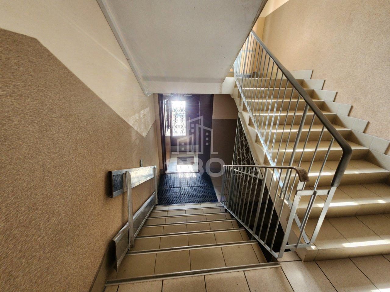 двухкомнатная квартира в Санкт-Петербурге по адресу: Генерала Симоняка ул., 4, к 5