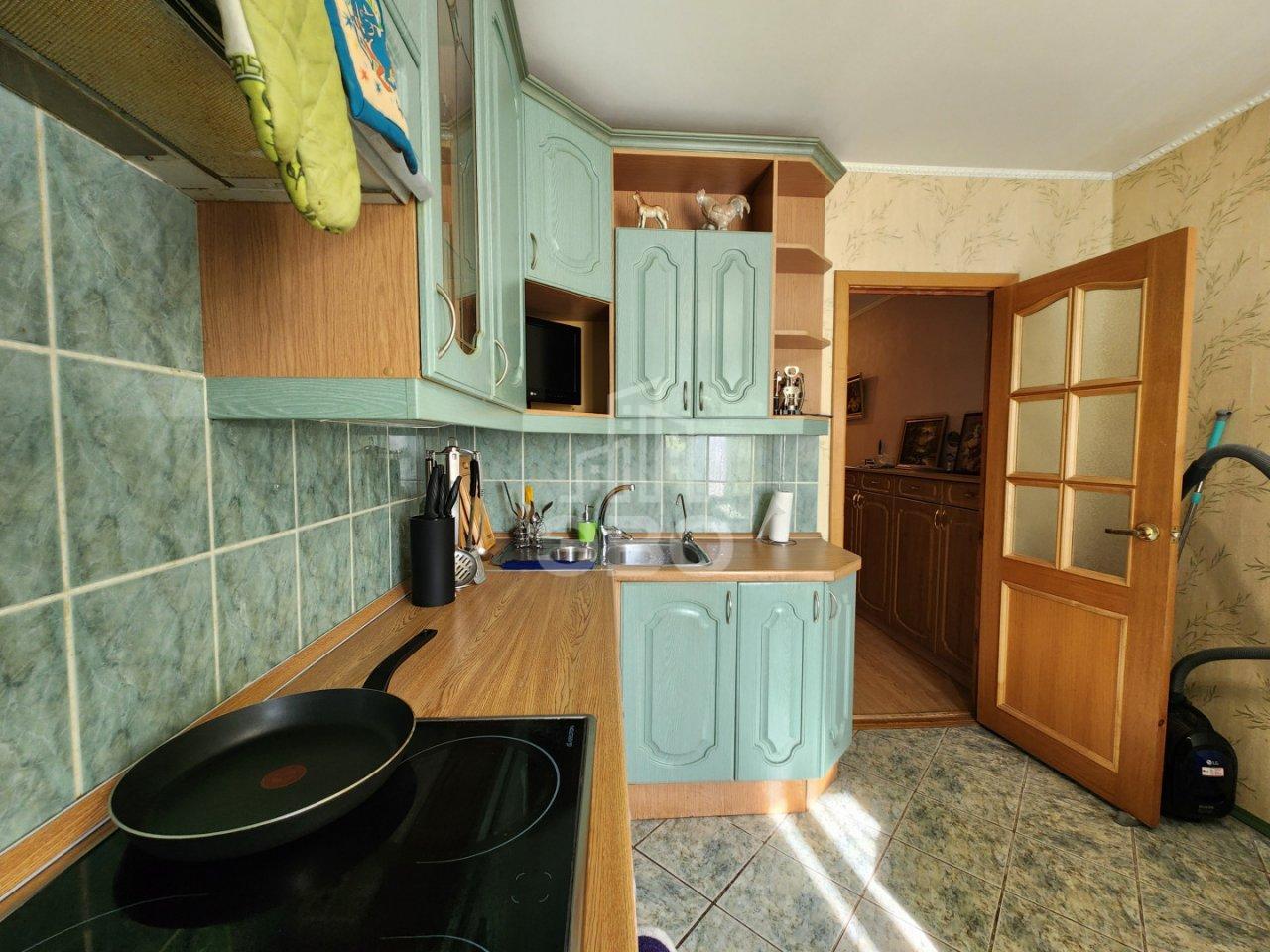 двухкомнатная квартира в Санкт-Петербурге по адресу: Генерала Симоняка ул., 4, к 5