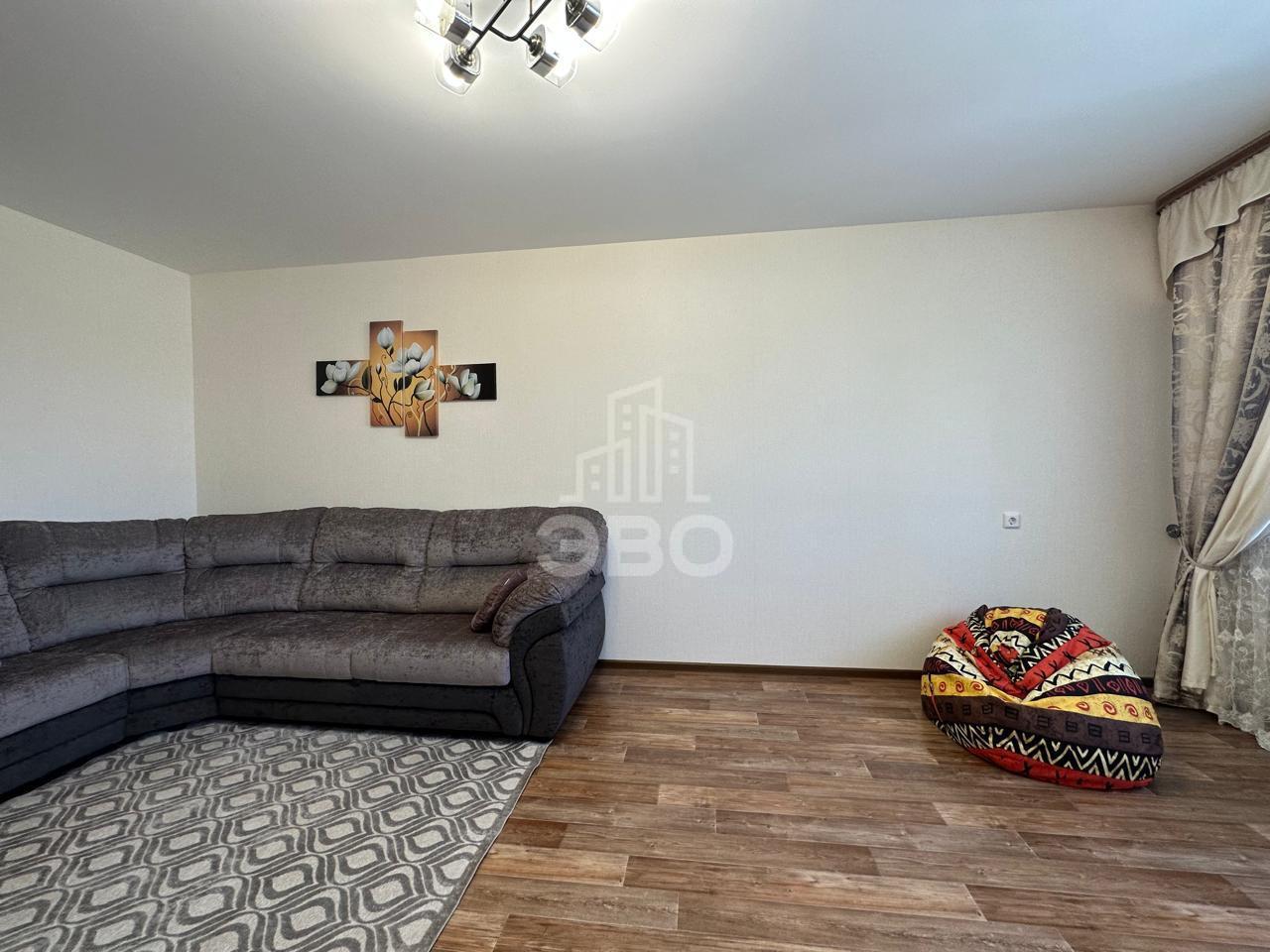 трехкомнатная квартира в Санкт-Петербурге по адресу: Маршака проспект, 2, к 1, литера А