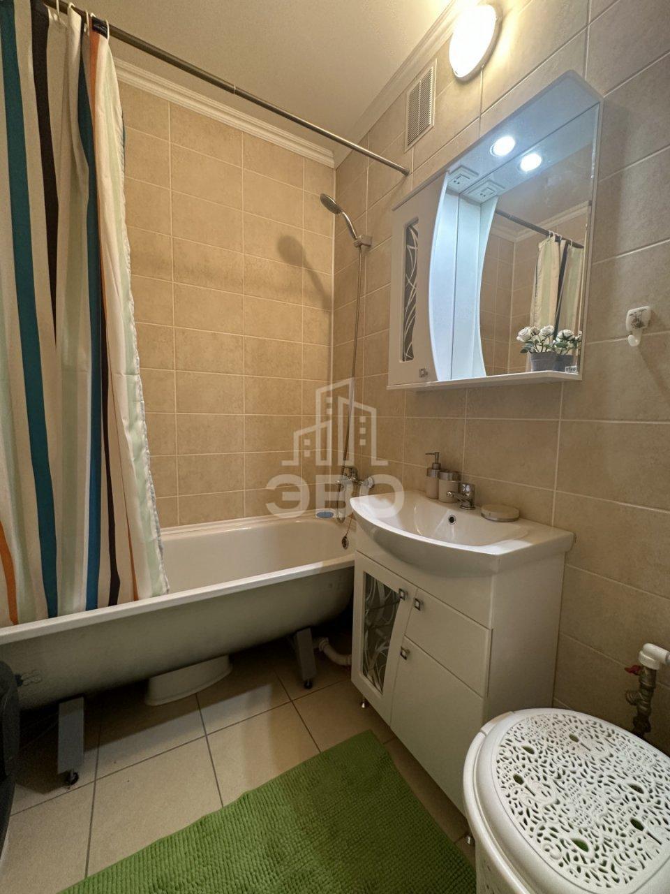 трехкомнатная квартира в Санкт-Петербурге по адресу: Маршака проспект, 2, к 1, литера А