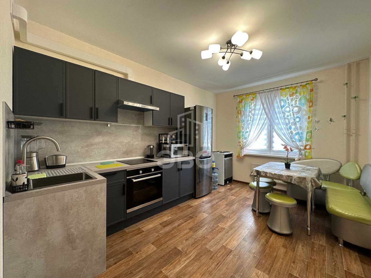 трехкомнатная квартира в Санкт-Петербурге по адресу: Маршака проспект, 2, к 1, литера А