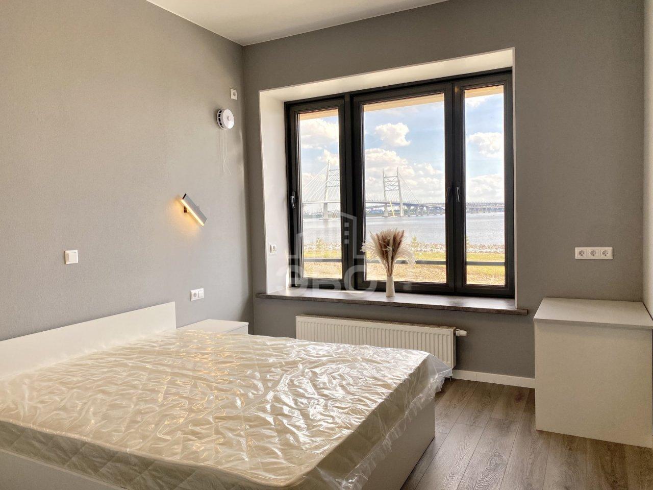 трехкомнатная квартира в Санкт-Петербурге по адресу: Миклухо Маклая наб., 1, к 1