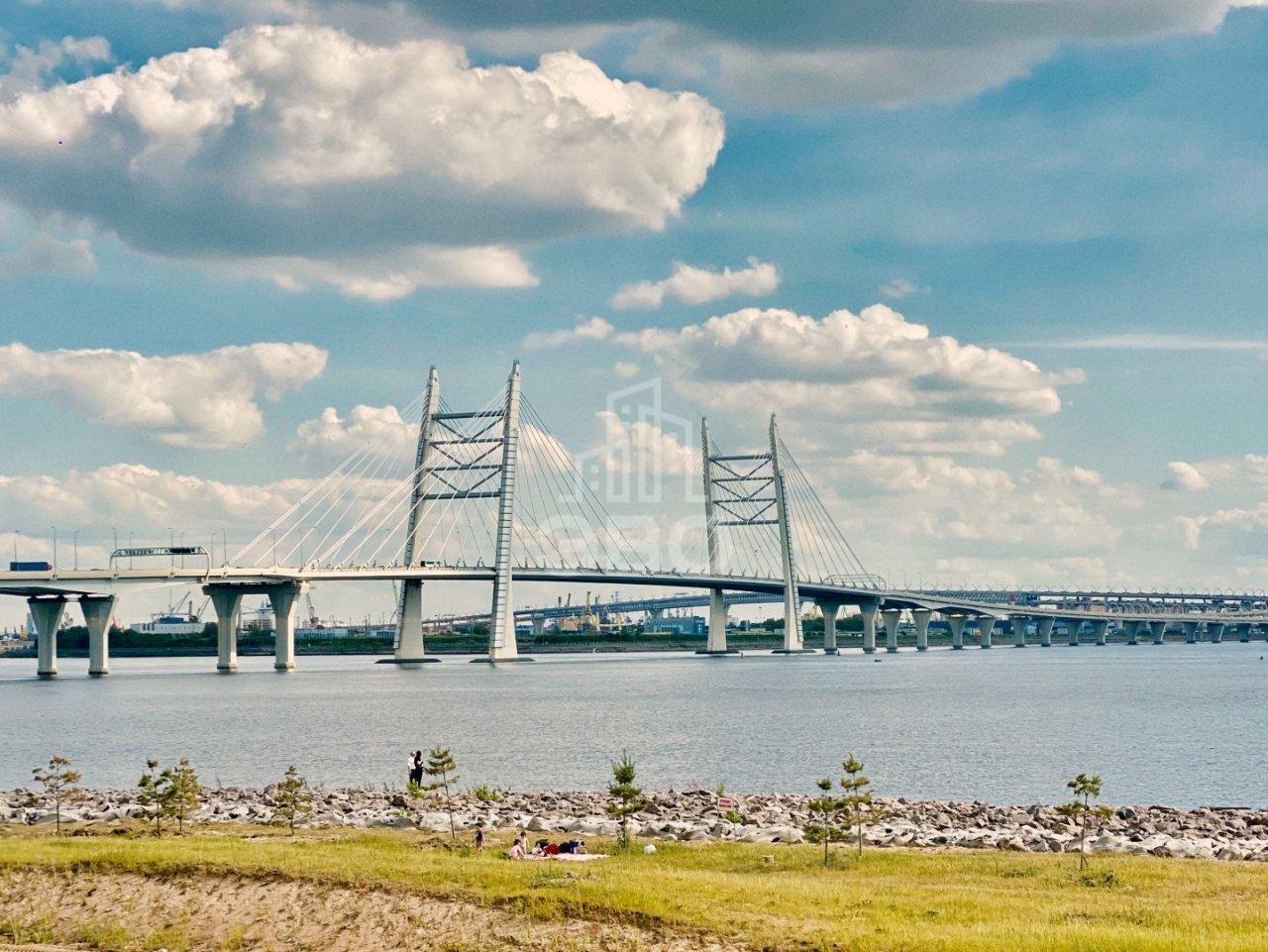 трехкомнатная квартира в Санкт-Петербурге по адресу: Миклухо Маклая наб., 1, к 1