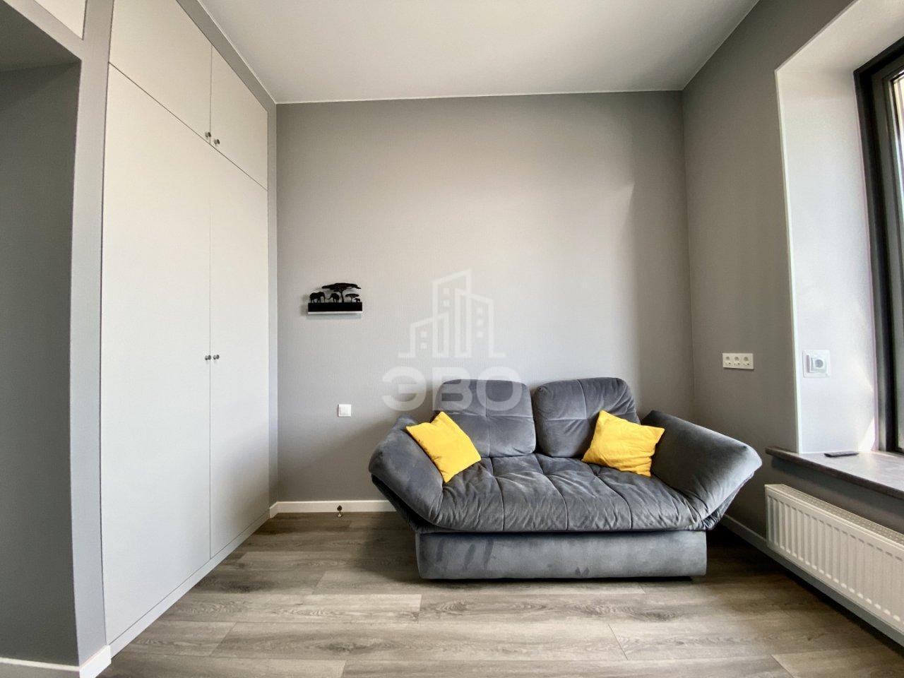 трехкомнатная квартира в Санкт-Петербурге по адресу: Миклухо Маклая наб., 1, к 1