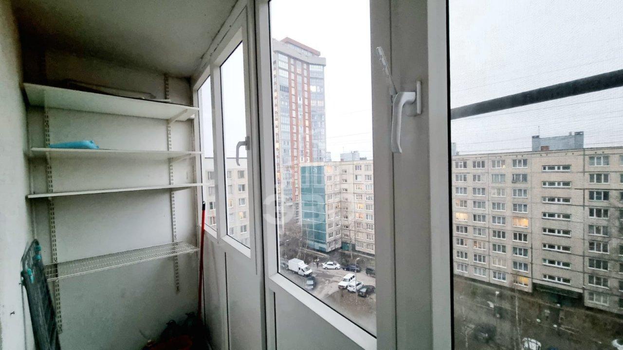 однокомнатная квартира в Санкт-Петербурге по адресу: Подвойского ул., 24, к 3