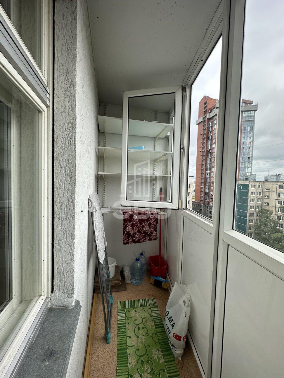 однокомнатная квартира в Санкт-Петербурге по адресу: Подвойского ул., 24, к 3