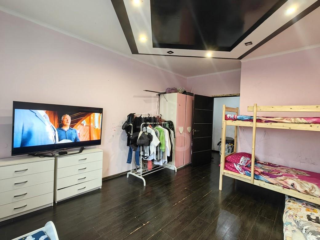 четырехкомнатная квартира в Санкт-Петербурге по адресу: Ропшинское ш., 3, к 2