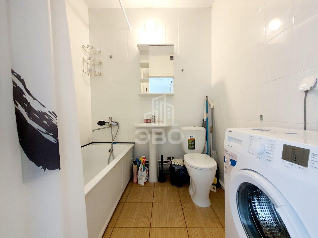 однокомнатная квартира в Санкт-Петербурге по адресу: Парашютная ул., 42, к 1