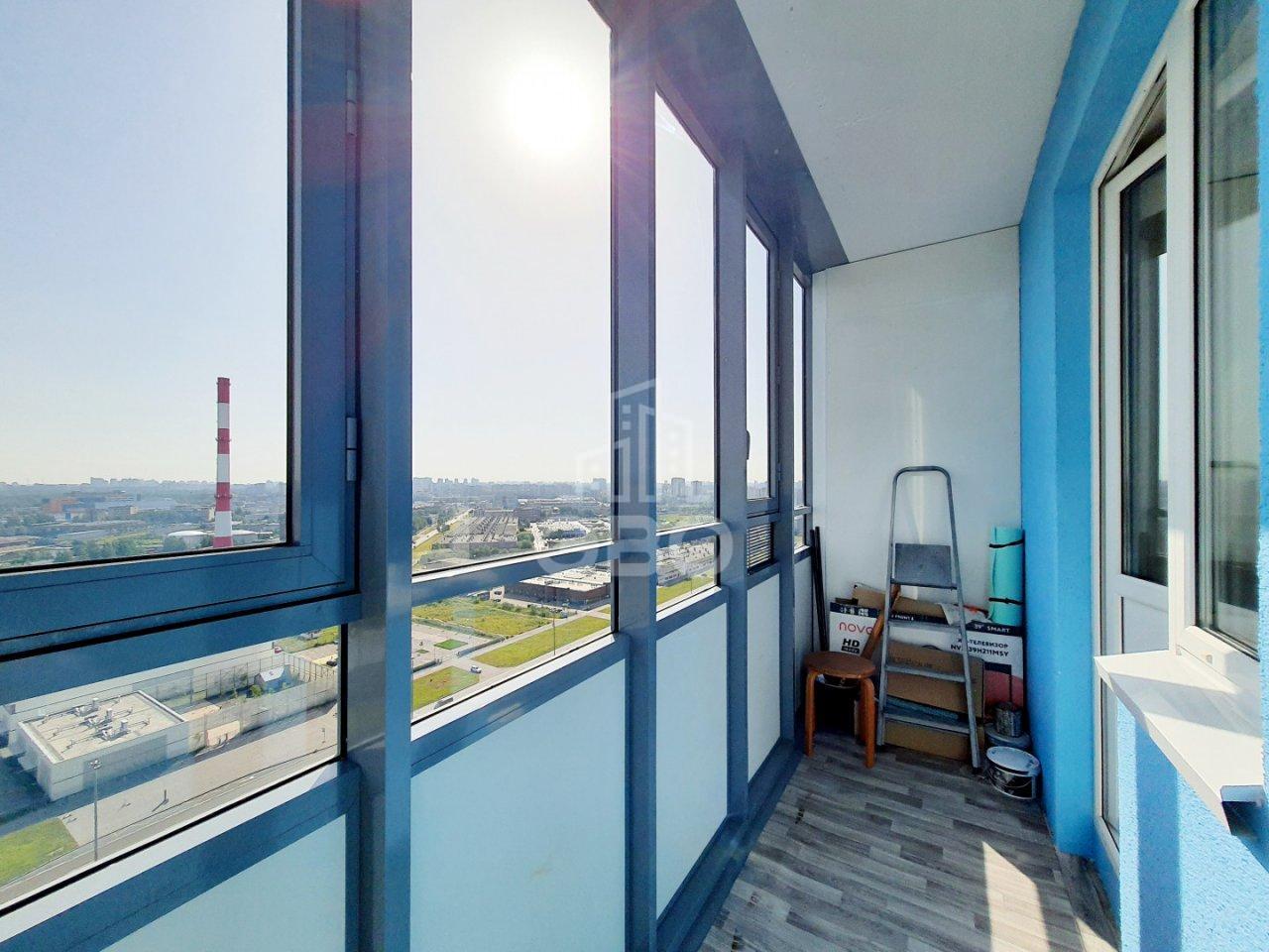 однокомнатная квартира в Санкт-Петербурге по адресу: Парашютная ул., 42, к 1