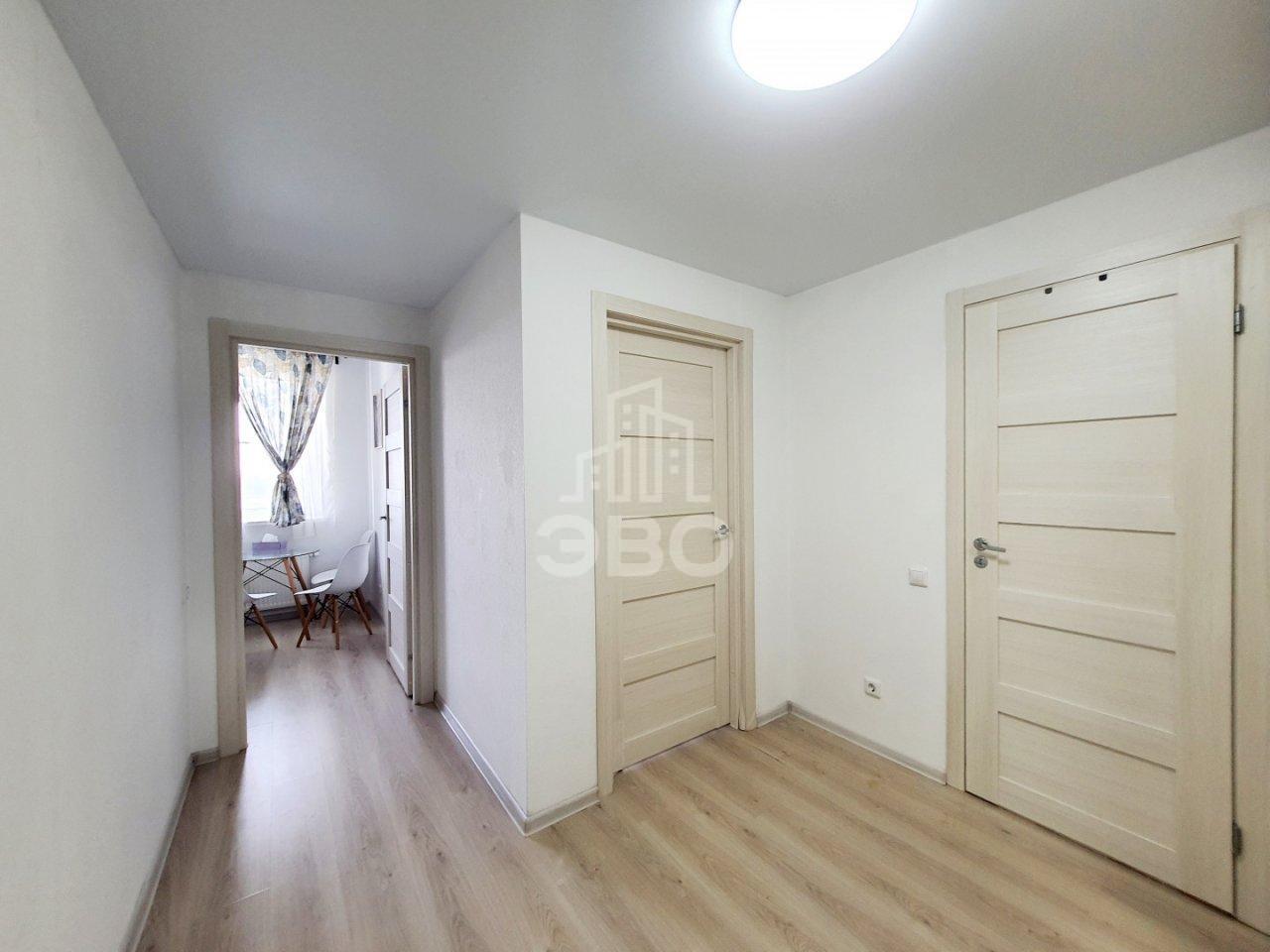 однокомнатная квартира в Санкт-Петербурге по адресу: Парашютная ул., 42, к 1