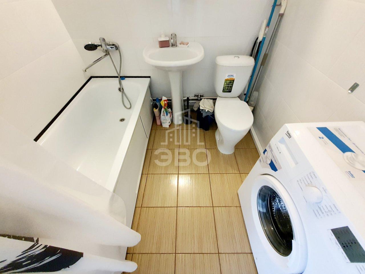 однокомнатная квартира в Санкт-Петербурге по адресу: Парашютная ул., 42, к 1