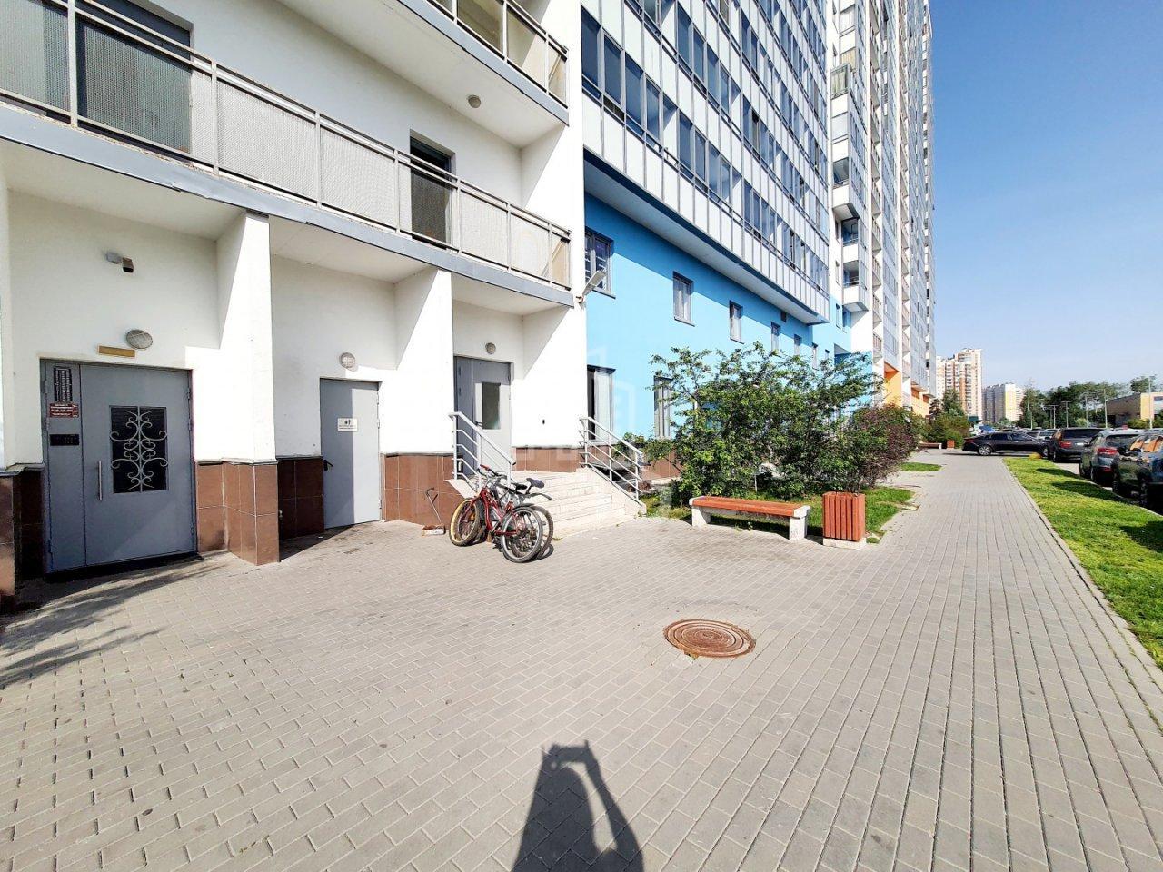 однокомнатная квартира в Санкт-Петербурге по адресу: Парашютная ул., 42, к 1