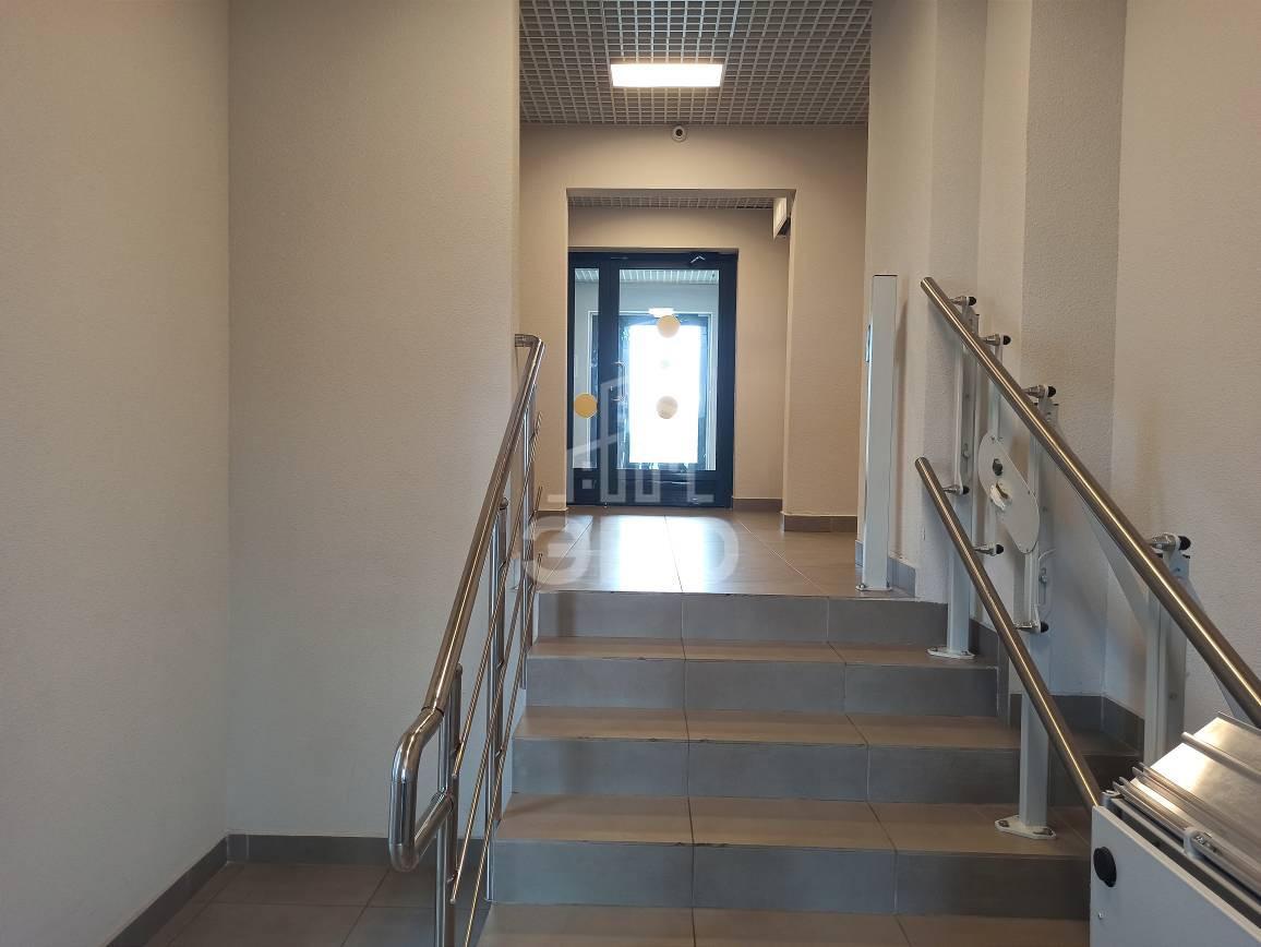 однокомнатная квартира в Санкт-Петербурге по адресу: Чарушинская ул., 24, к 1