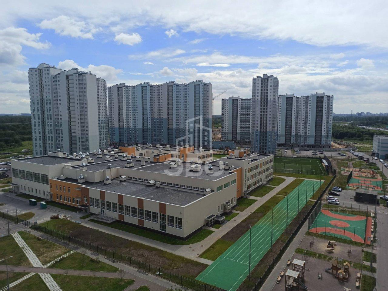 однокомнатная квартира в Санкт-Петербурге по адресу: Чарушинская ул., 24, к 1