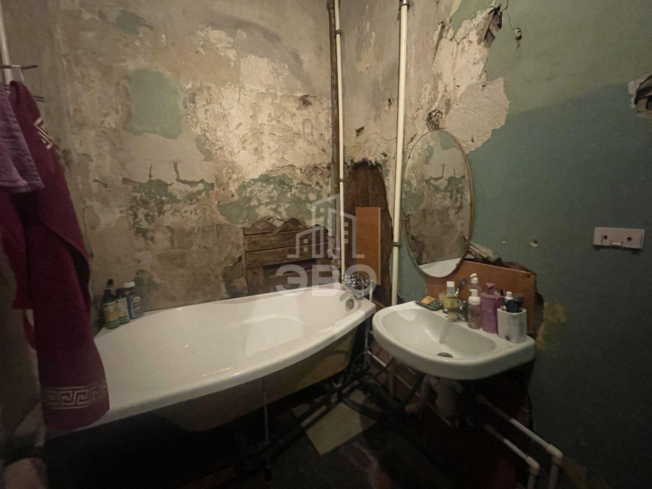 комната в Санкт-Петербурге по адресу: Кирилловская ул., 18