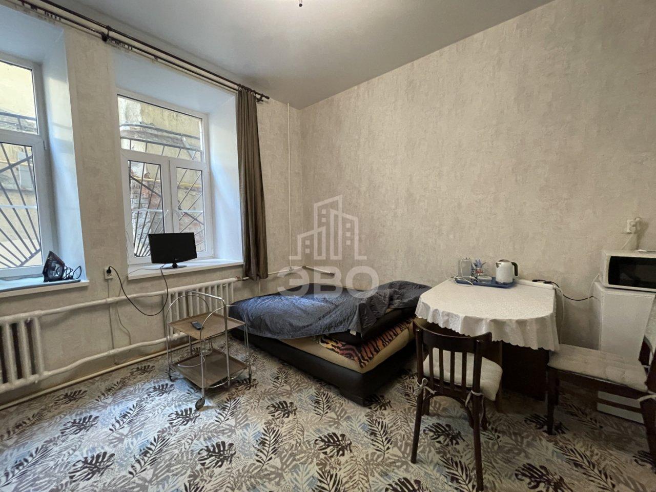 комната в Санкт-Петербурге по адресу: Кирилловская ул., 18