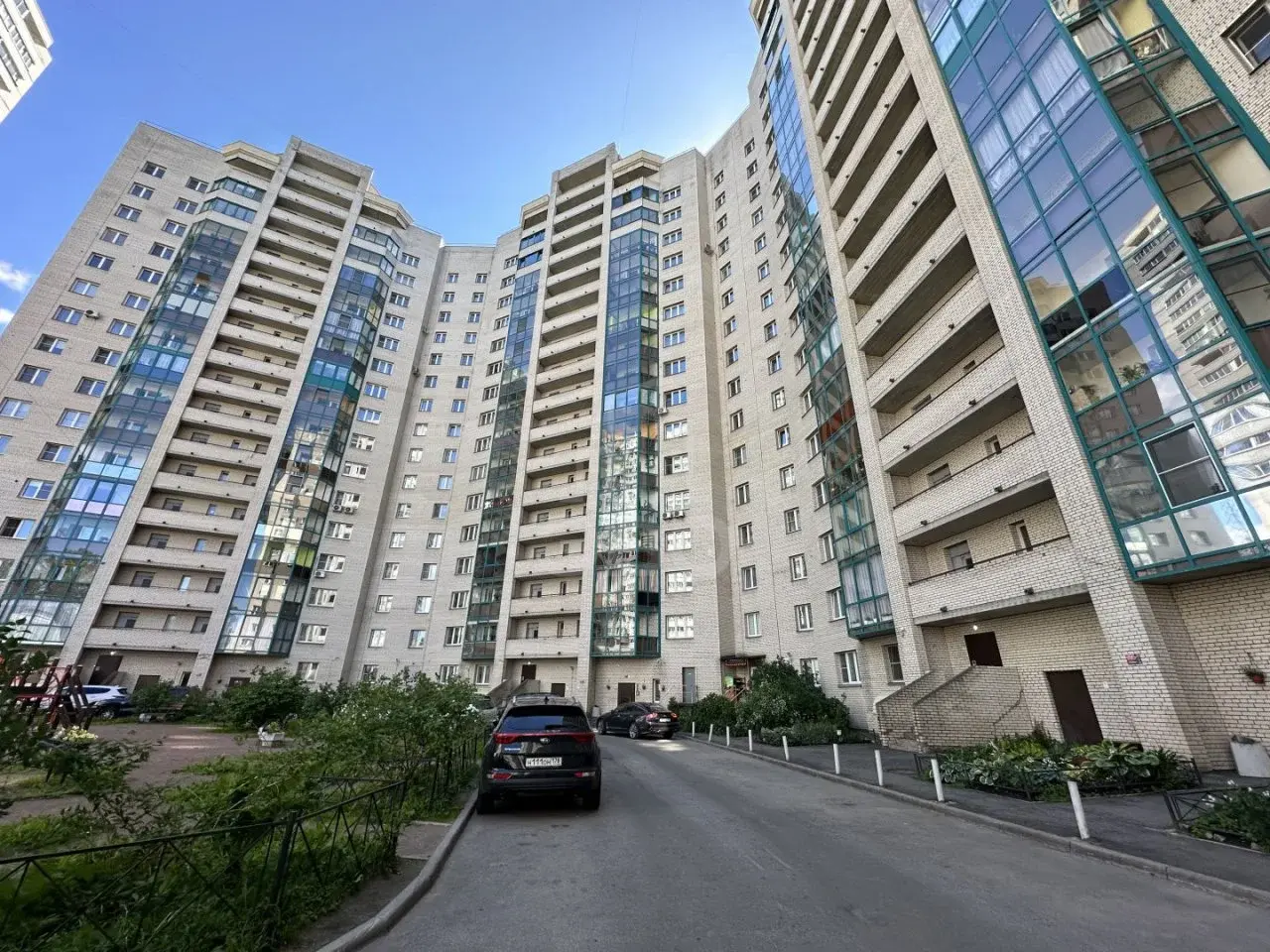 однокомнатная квартира в Санкт-Петербурге по адресу: Шелгунова ул., 9, к 1