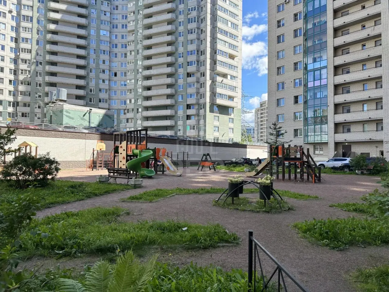 однокомнатная квартира в Санкт-Петербурге по адресу: Шелгунова ул., 9, к 1