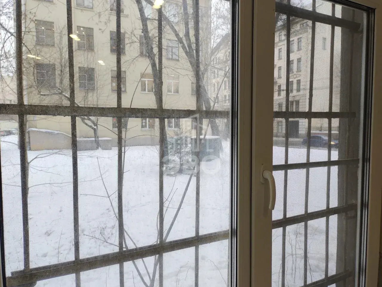 трехкомнатная квартира в Санкт-Петербурге по адресу: Бородинская ул., 13, литера А