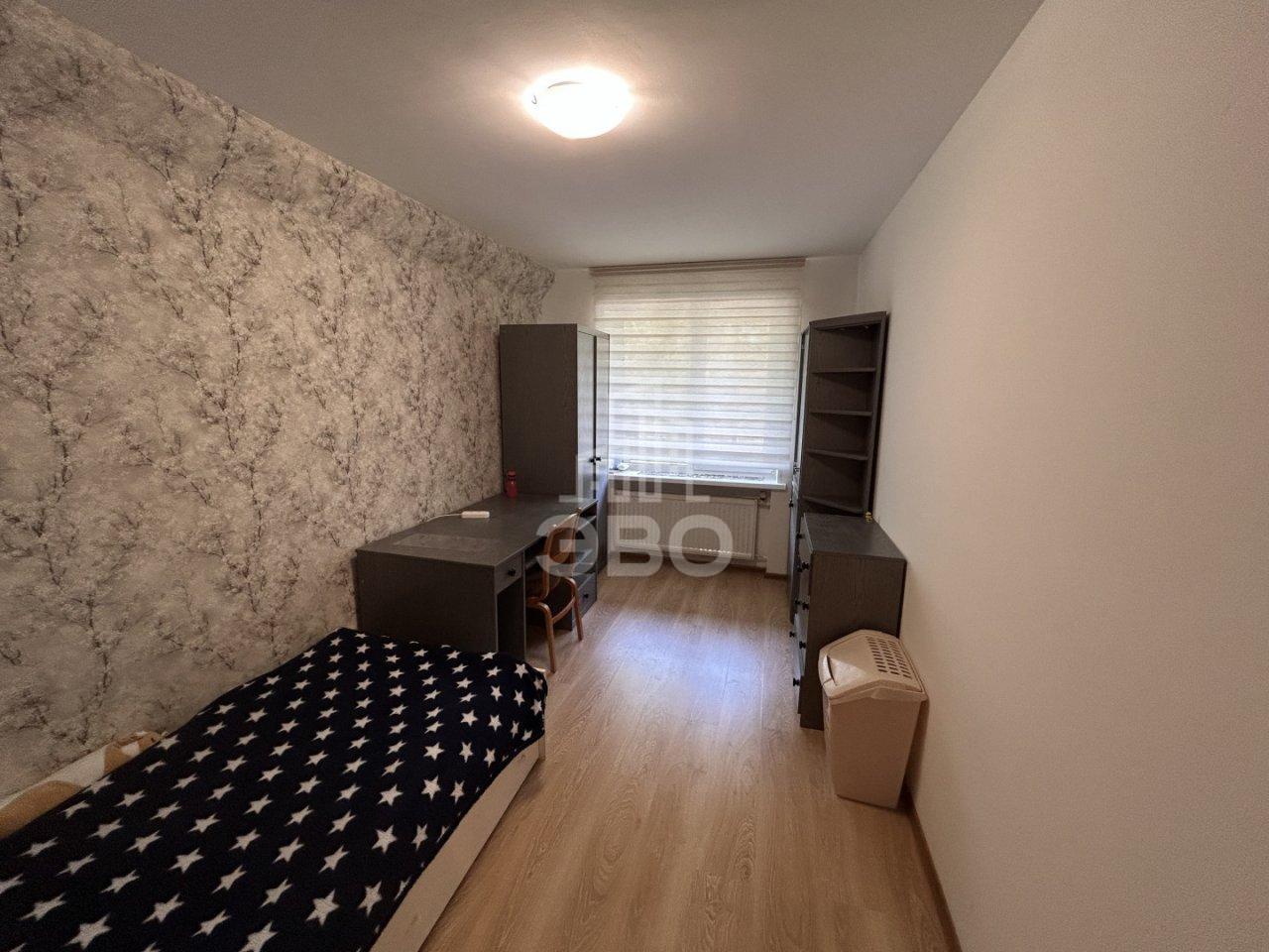 трехкомнатная квартира в Санкт-Петербурге по адресу: Кораблестроителей ул., 23