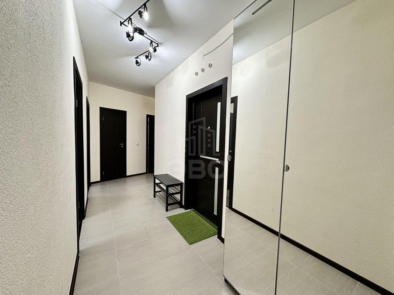 трехкомнатная квартира в Ленинградской области по адресу: Менделеева б-р., 12, к 1