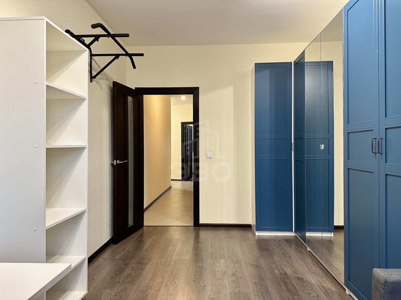 трехкомнатная квартира в Ленинградской области по адресу: Менделеева б-р., 12, к 1