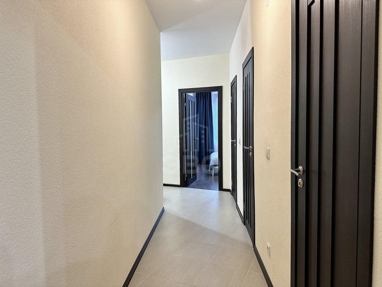 трехкомнатная квартира в Ленинградской области по адресу: Менделеева б-р., 12, к 1